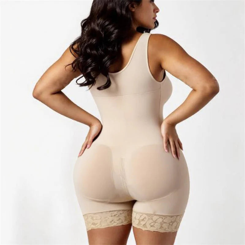 Women's shaping girdle with abdominal control, full body shaper that lifts the buttocks and has a zipper at the crotch